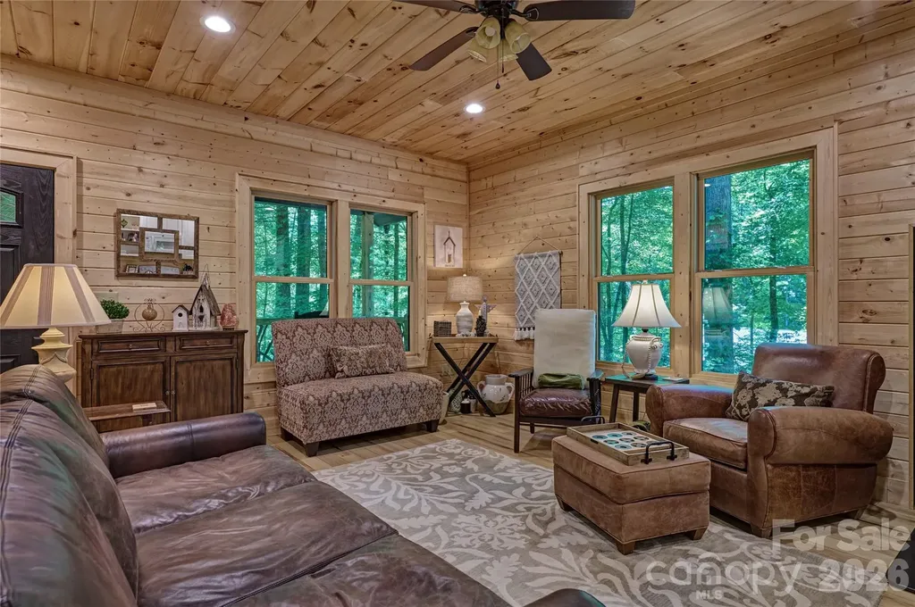 4017 Canada Road Tuckasegee NC 28783
