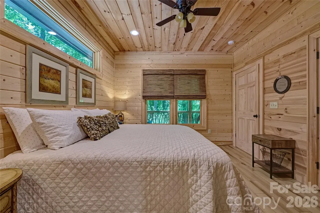 4017 Canada Road Tuckasegee NC 28783