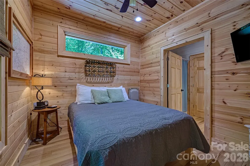 4017 Canada Road Tuckasegee NC 28783