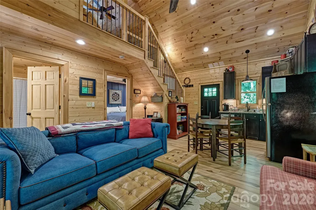 4017 Canada Road Tuckasegee NC 28783