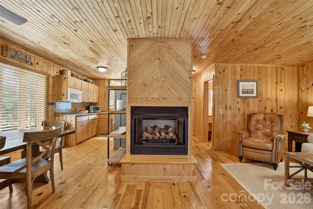 108 Beach Drive New London NC 28127