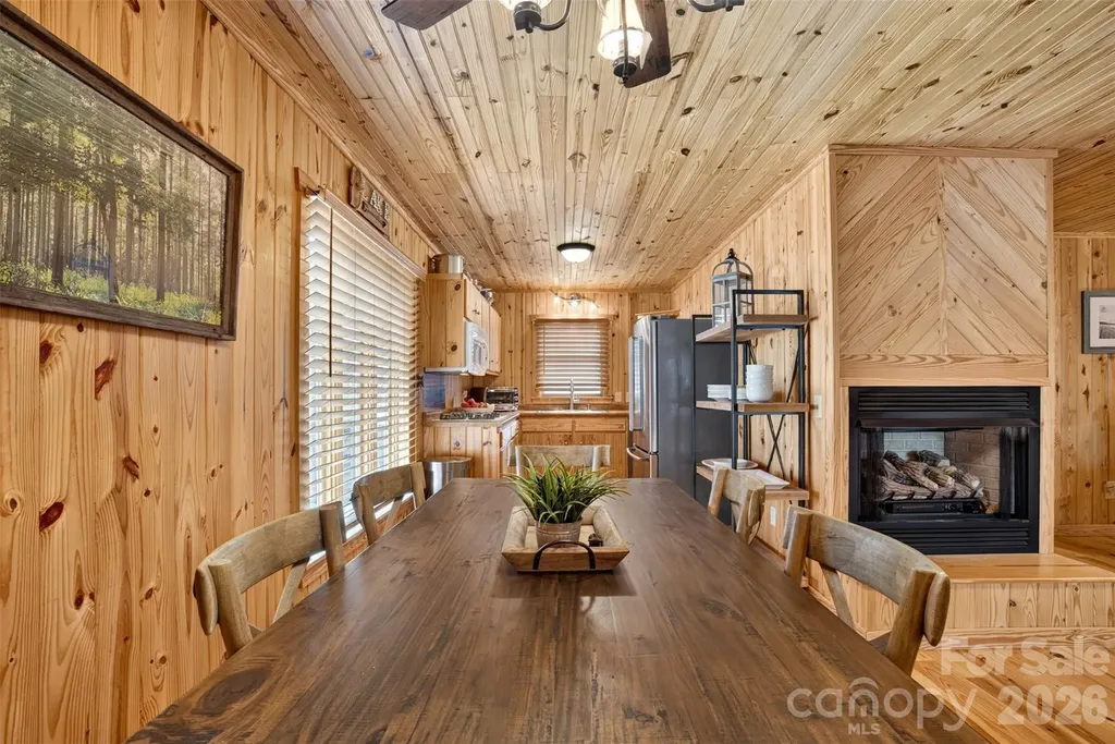 108 Beach Drive New London NC 28127
