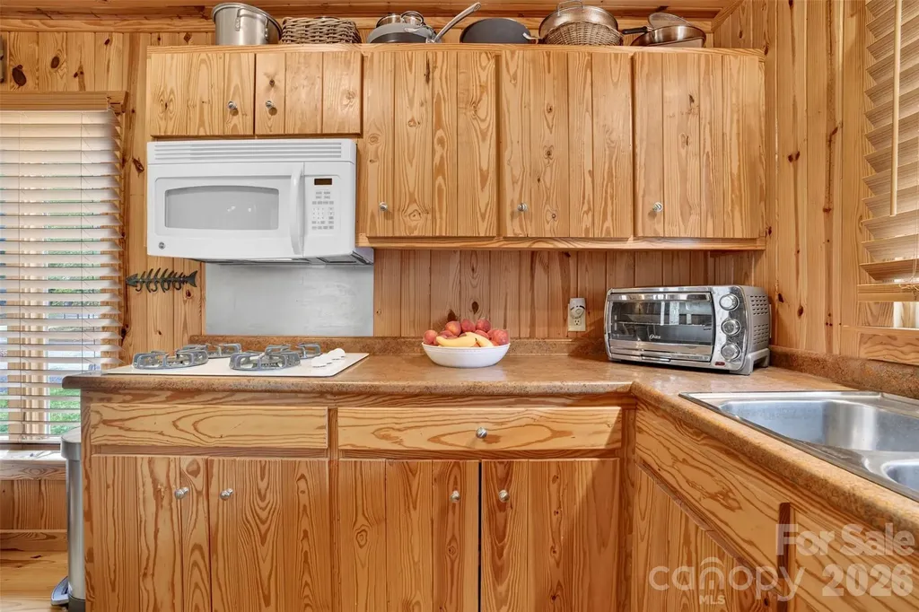 108 Beach Drive New London NC 28127