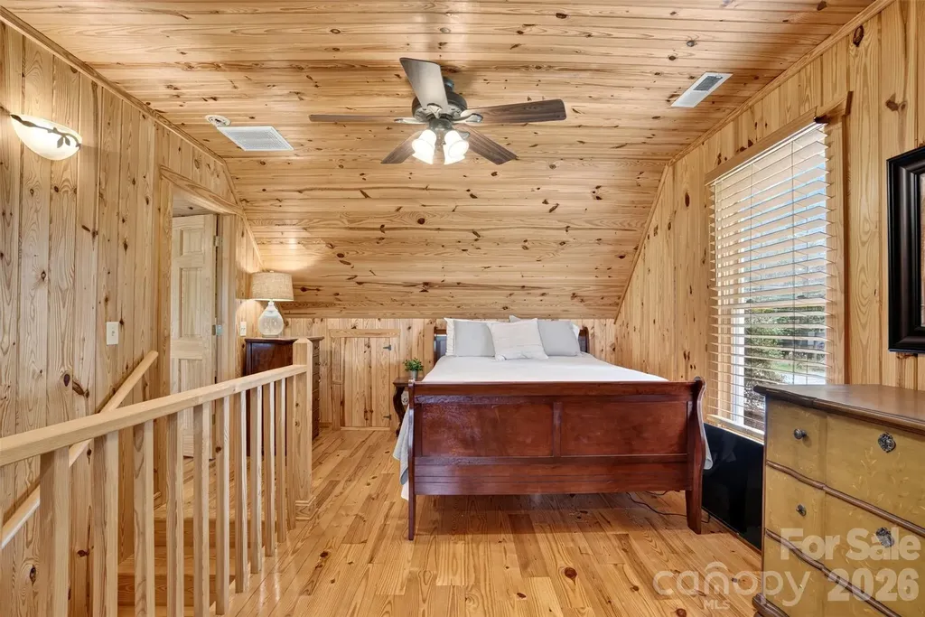 108 Beach Drive New London NC 28127