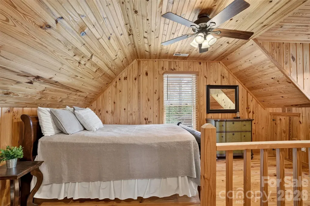 108 Beach Drive New London NC 28127