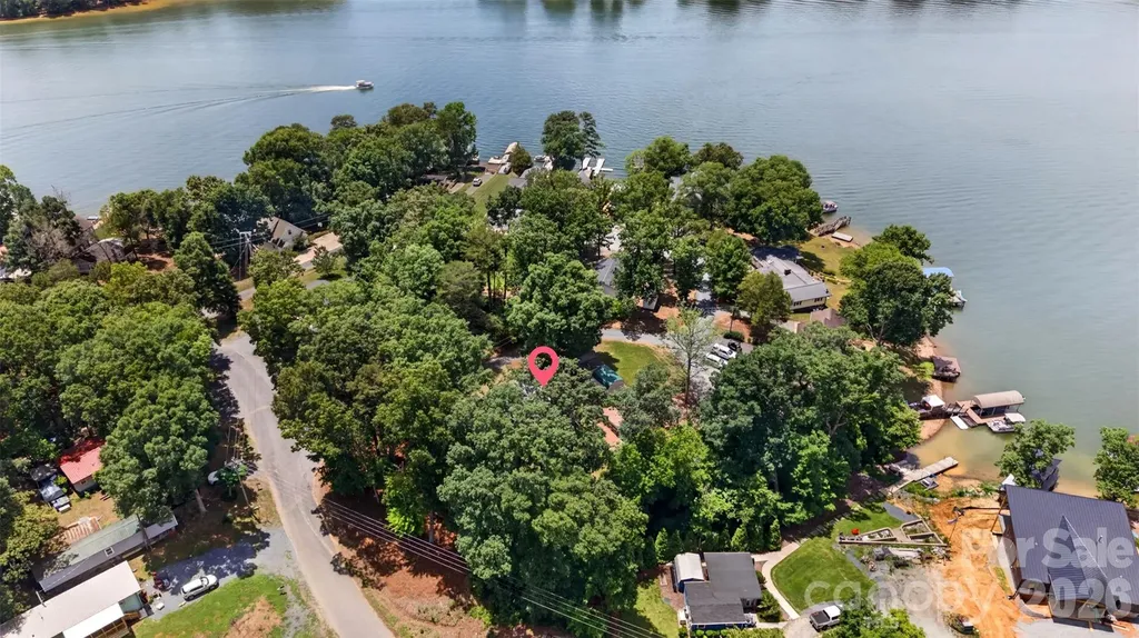 108 Beach Drive New London NC 28127