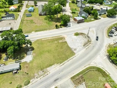 519 & 522 2nd Street Cheraw SC 29520