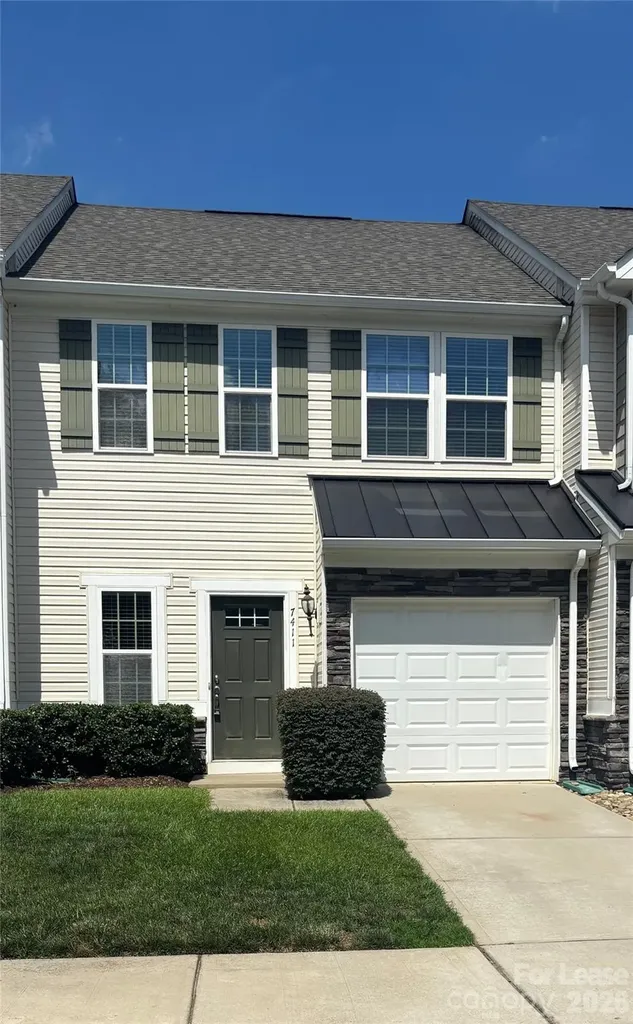 7411 Red Mulberry Way Charlotte NC 28273