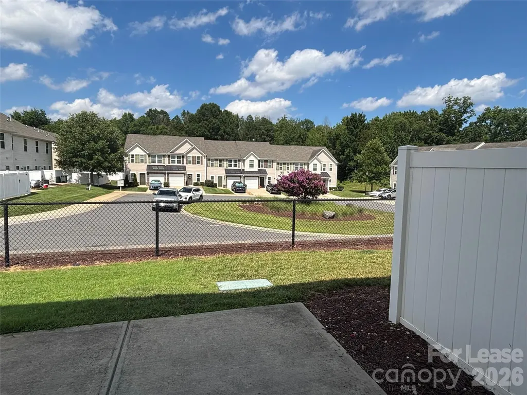 7411 Red Mulberry Way Charlotte NC 28273