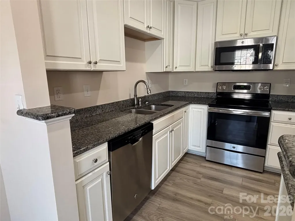 7411 Red Mulberry Way Charlotte NC 28273