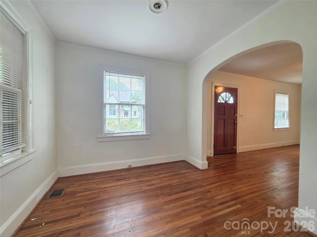 614 Marsh Road Charlotte NC 28209
