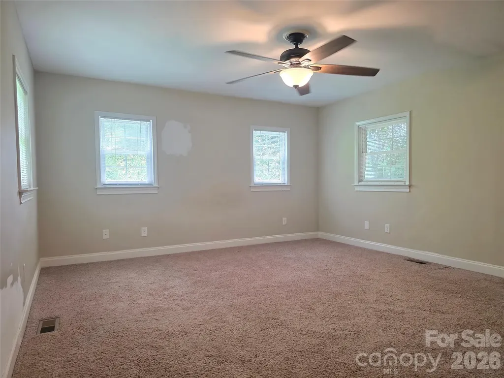 614 Marsh Road Charlotte NC 28209