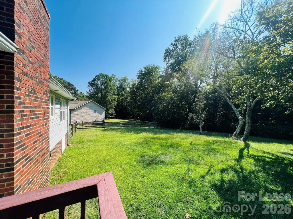 4144 Sim Chick Lane Maiden NC 28650