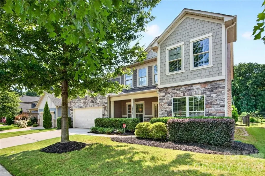 12515 Current Drive Charlotte NC 28278