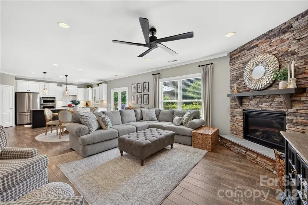 12515 Current Drive Charlotte NC 28278