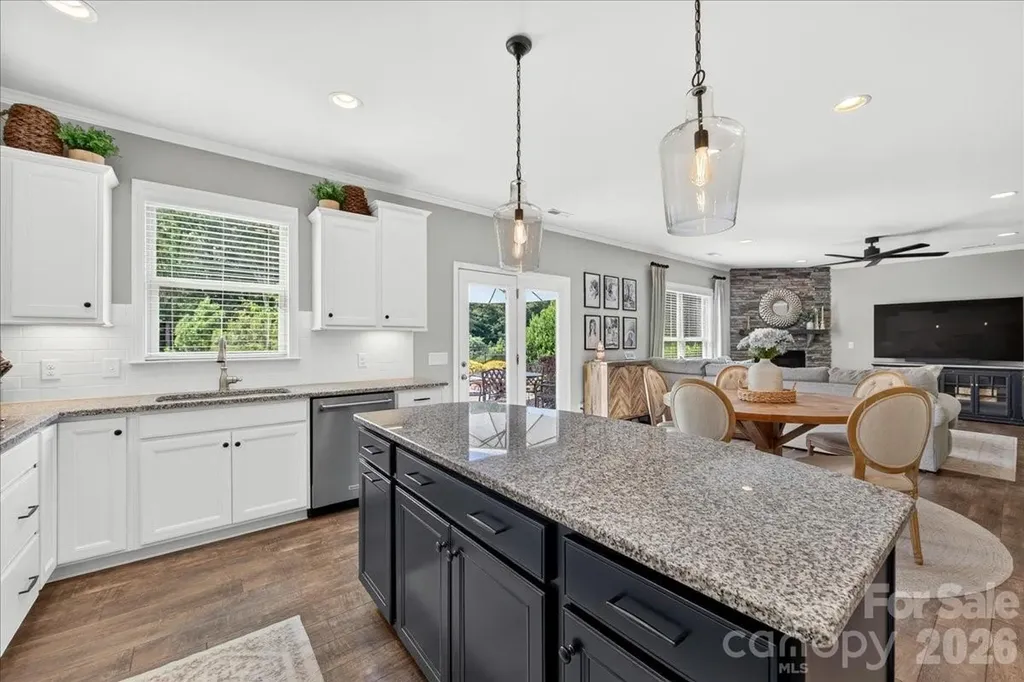 12515 Current Drive Charlotte NC 28278