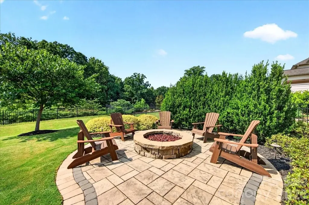12515 Current Drive Charlotte NC 28278