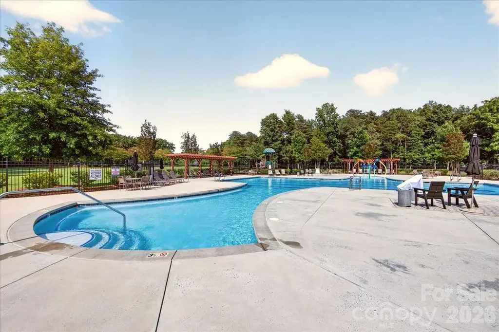 12515 Current Drive Charlotte NC 28278