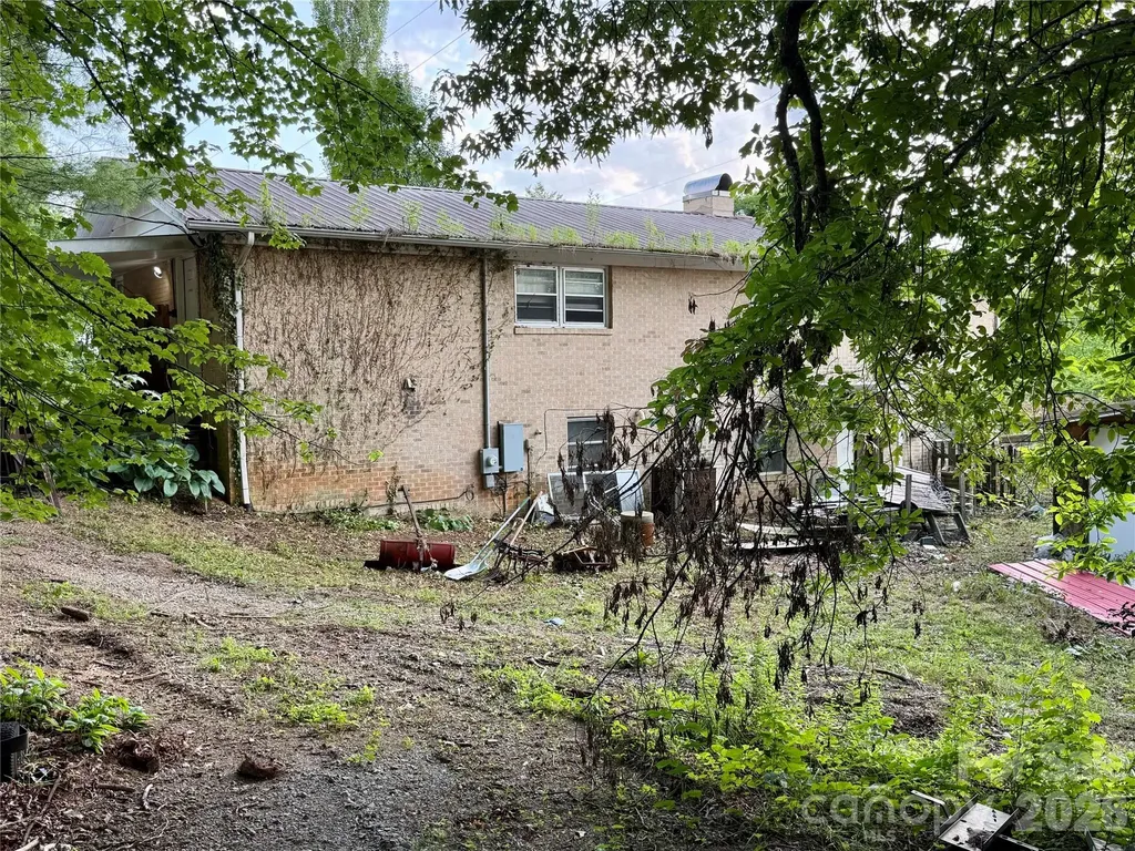 251 Cox Road Pisgah Forest NC 28768