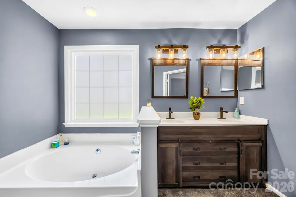 11514 Woodfire Road Charlotte NC 28269