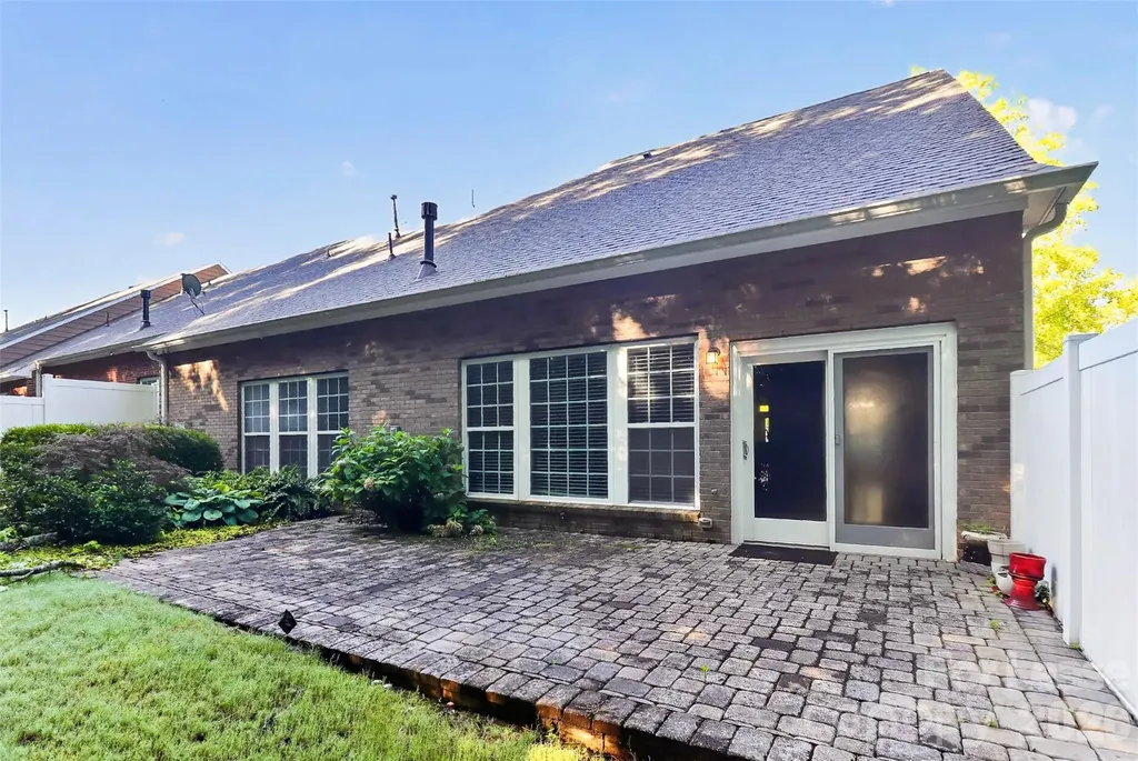 10229 Blairbeth Street Charlotte NC 28277