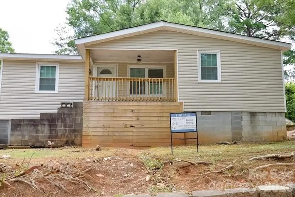 108 Dye Street Chester SC 29706