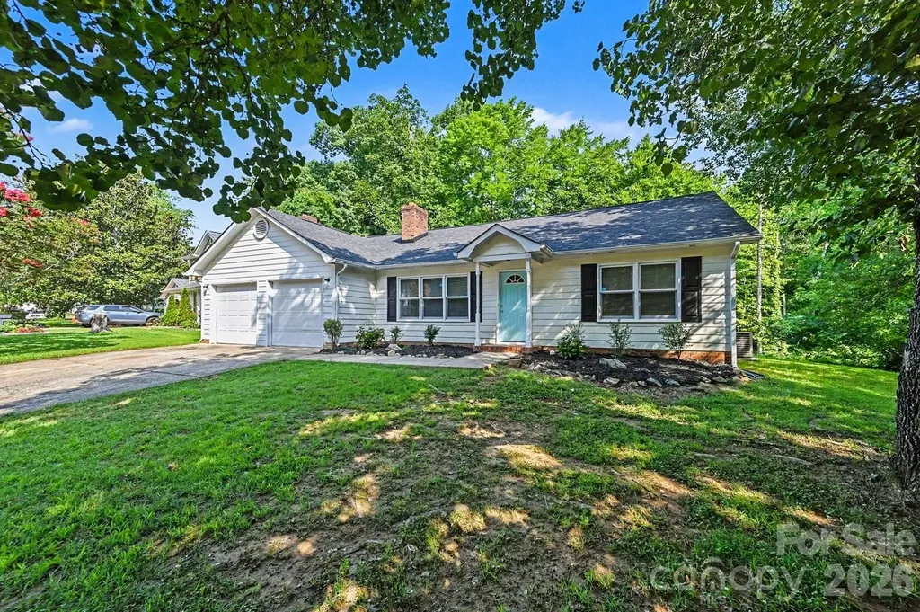 6804 Streamside Drive Charlotte NC 28212