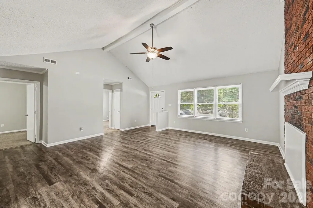6804 Streamside Drive Charlotte NC 28212