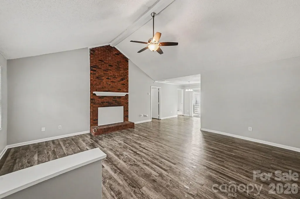 6804 Streamside Drive Charlotte NC 28212