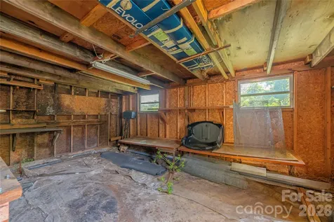 881 Mulberry Street Clyde NC 28721