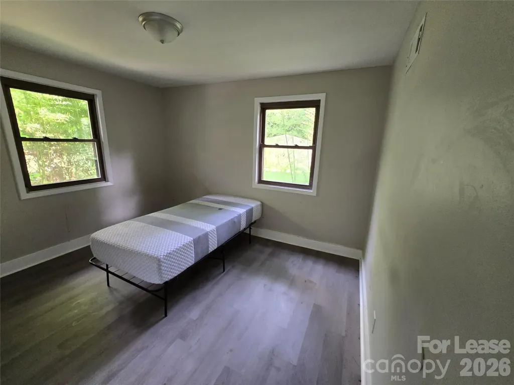 2727 Englehardt Street Charlotte NC 28216