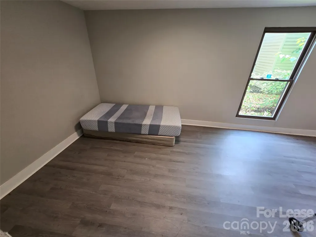 2727 Englehardt Street Charlotte NC 28216
