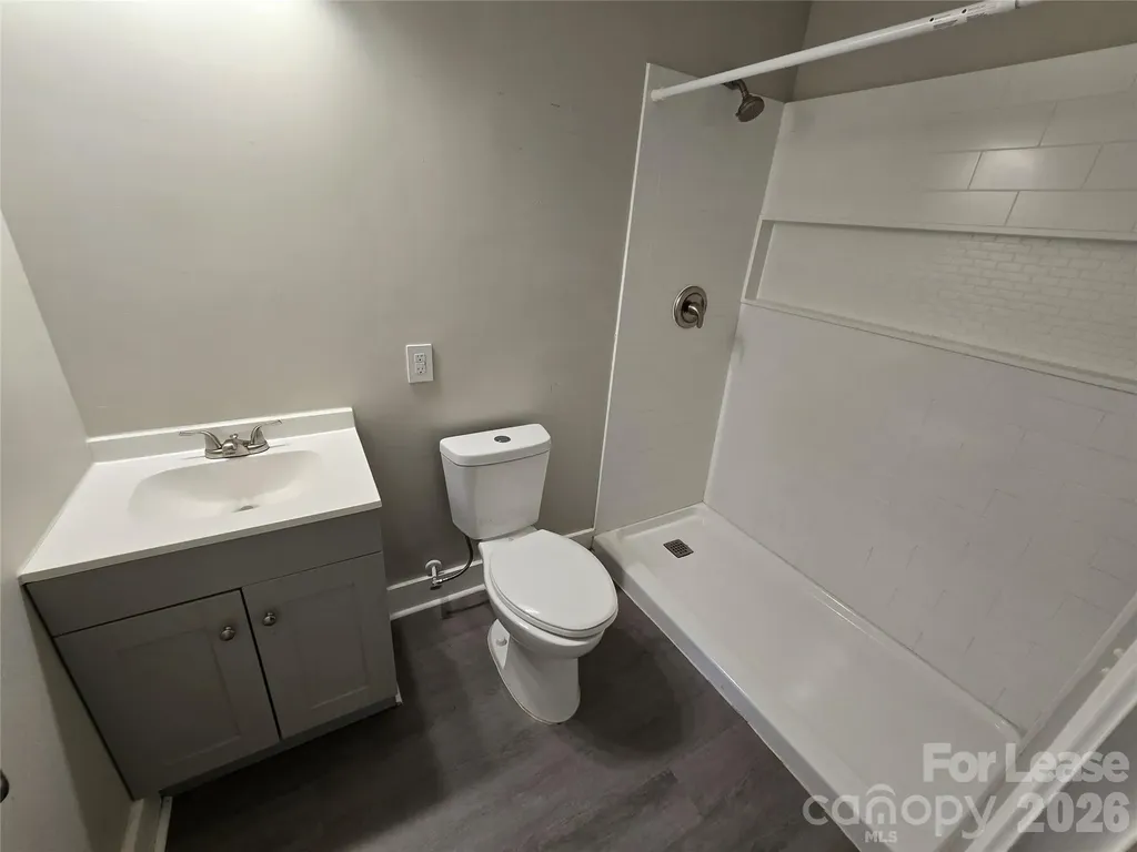 2727 Englehardt Street Charlotte NC 28216