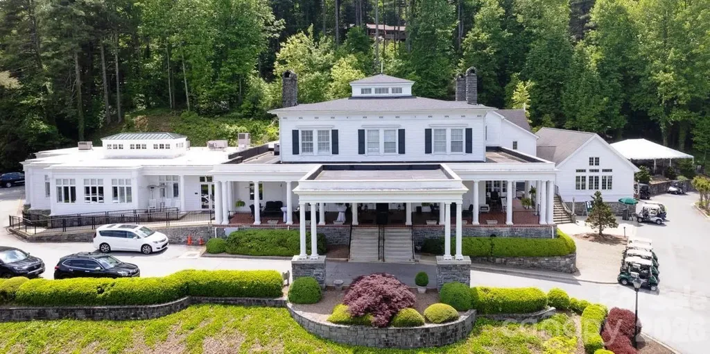 360 Kenmure Drive Flat Rock NC 28731