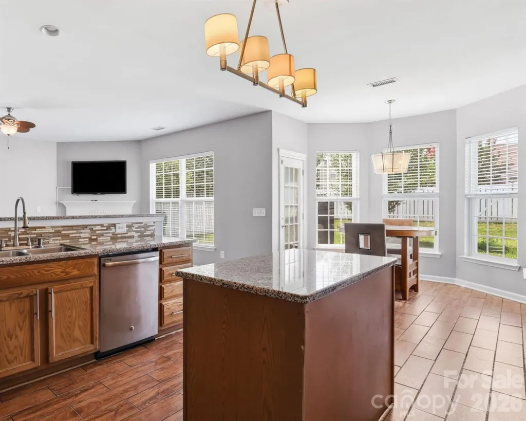5214 Coffeeberry Lane Charlotte NC 28227