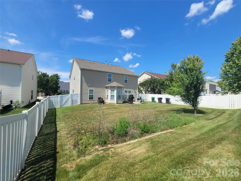 5214 Coffeeberry Lane Charlotte NC 28227