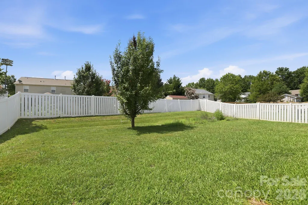 5214 Coffeeberry Lane Charlotte NC 28227