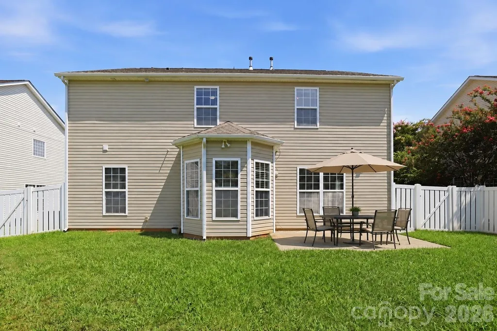 5214 Coffeeberry Lane Charlotte NC 28227