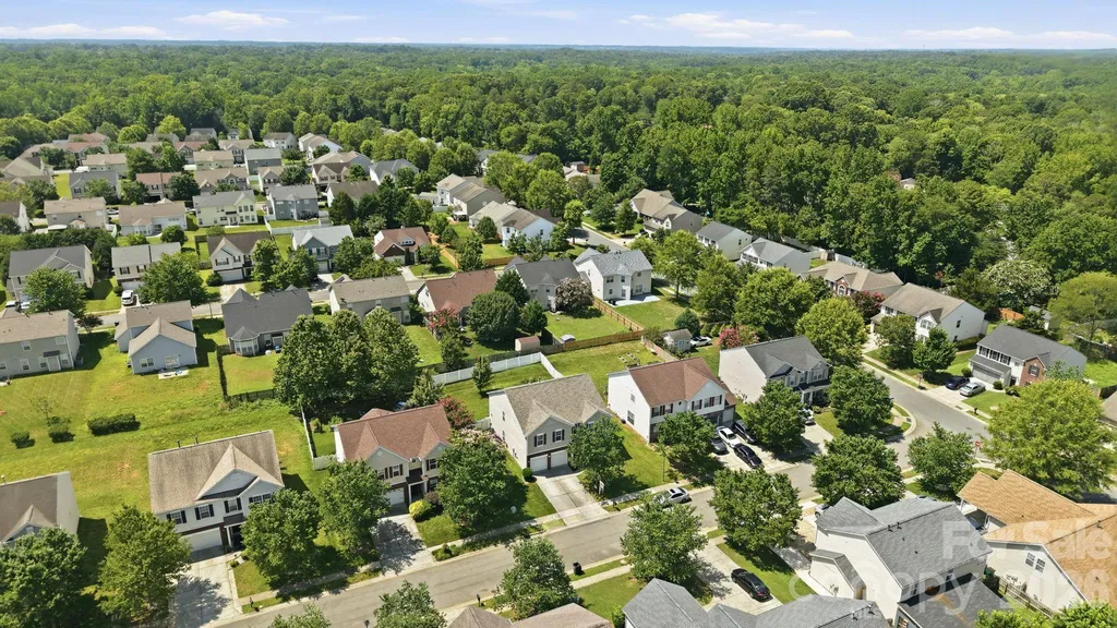 5214 Coffeeberry Lane Charlotte NC 28227