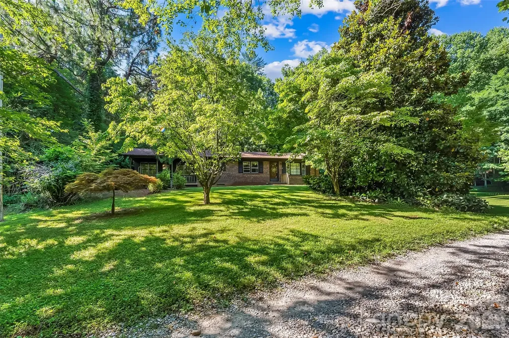 215 N Fork River Road Marion NC 28752