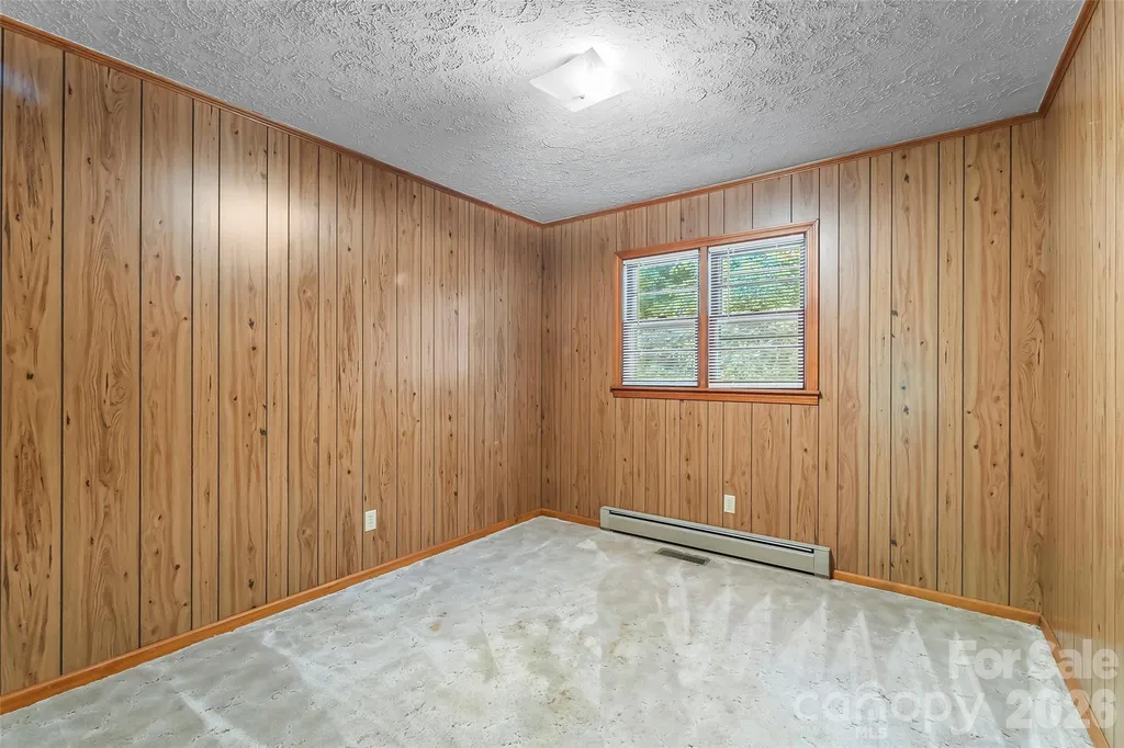 215 N Fork River Road Marion NC 28752