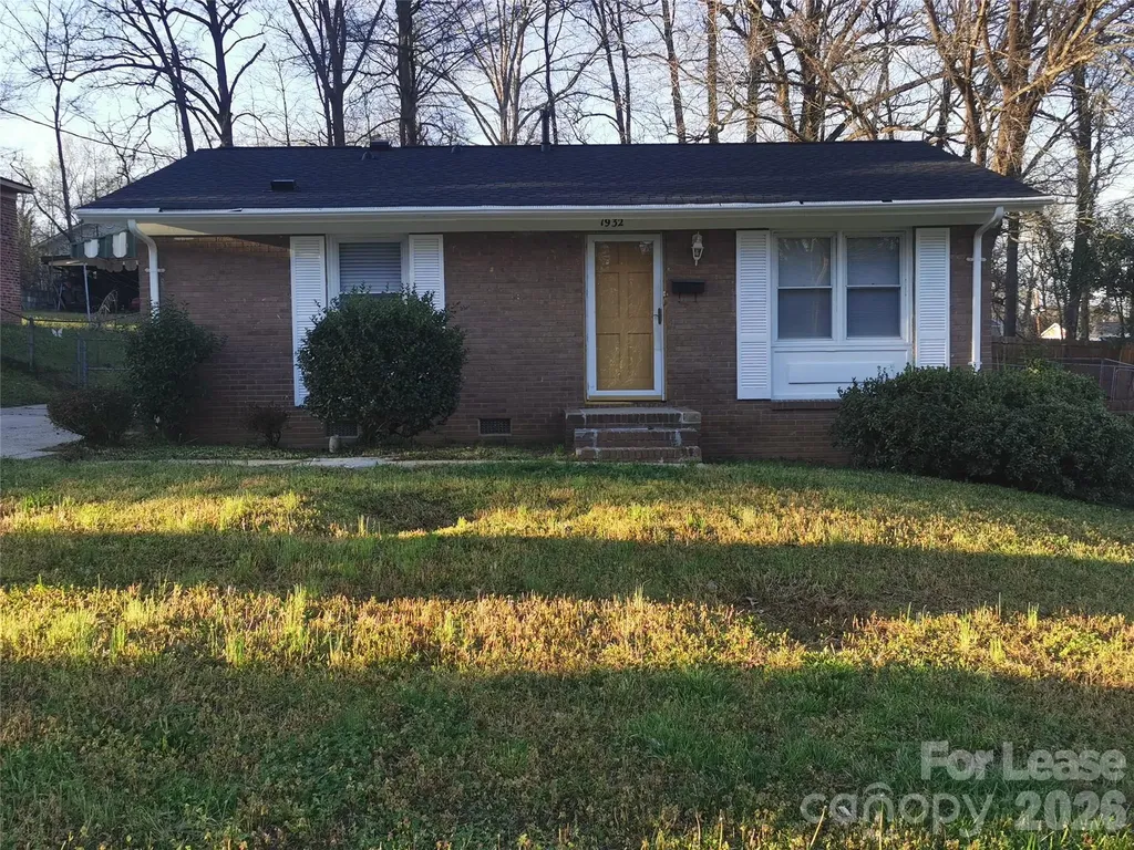 1932 Holly Street Charlotte NC 28216