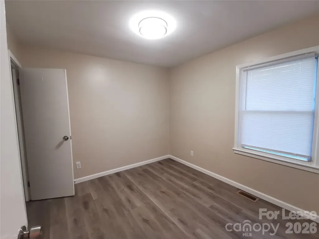 1932 Holly Street Charlotte NC 28216