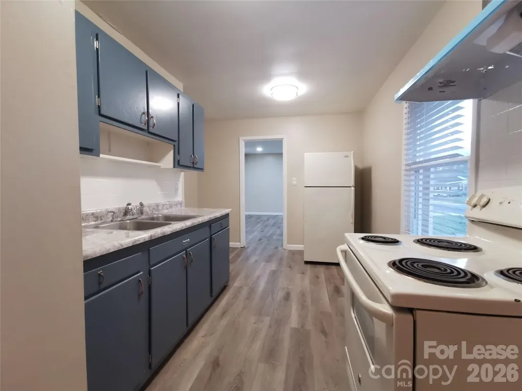 1932 Holly Street Charlotte NC 28216