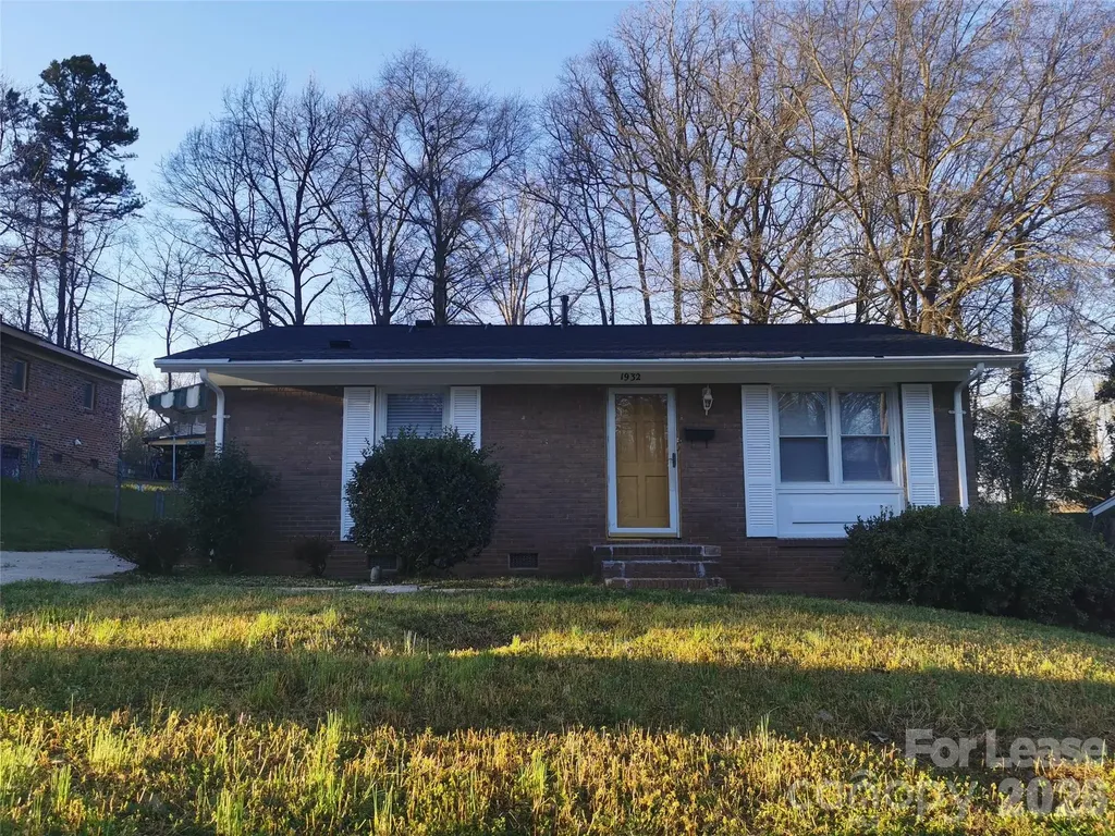 1932 Holly Street Charlotte NC 28216