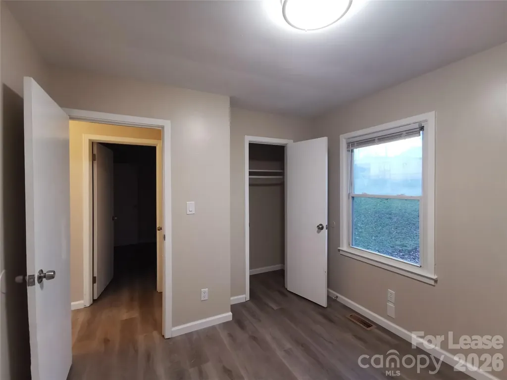 1932 Holly Street Charlotte NC 28216