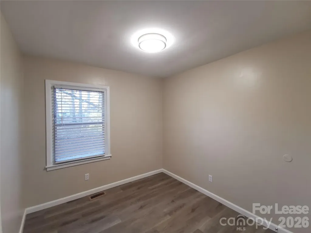1932 Holly Street Charlotte NC 28216