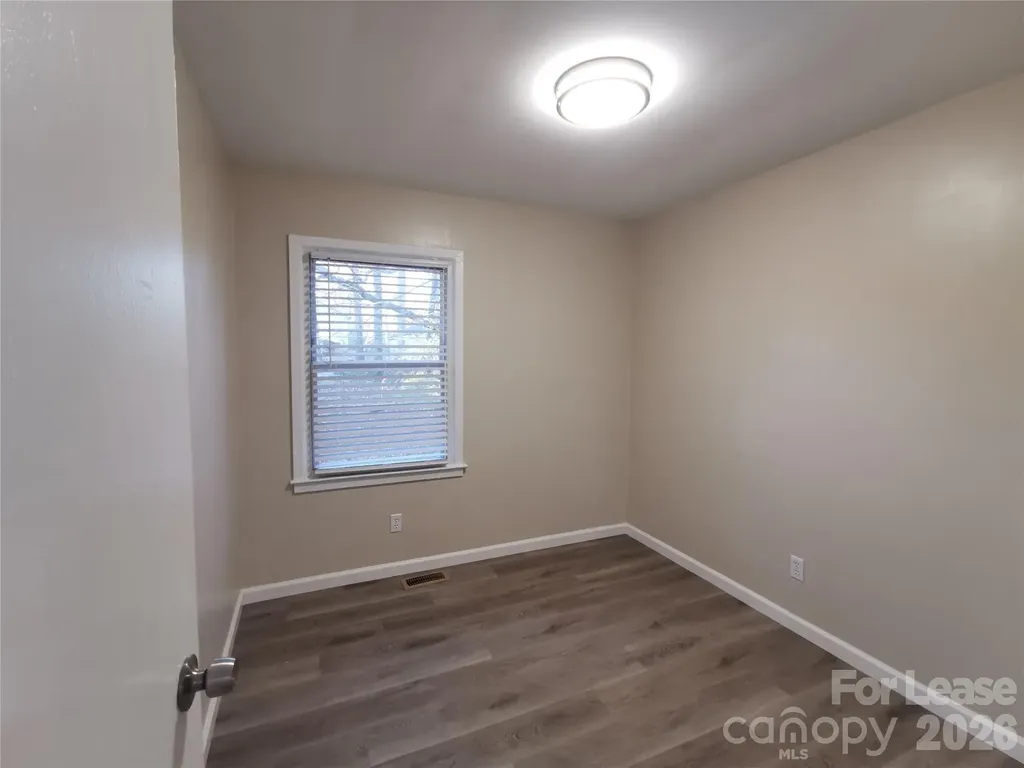 1932 Holly Street Charlotte NC 28216