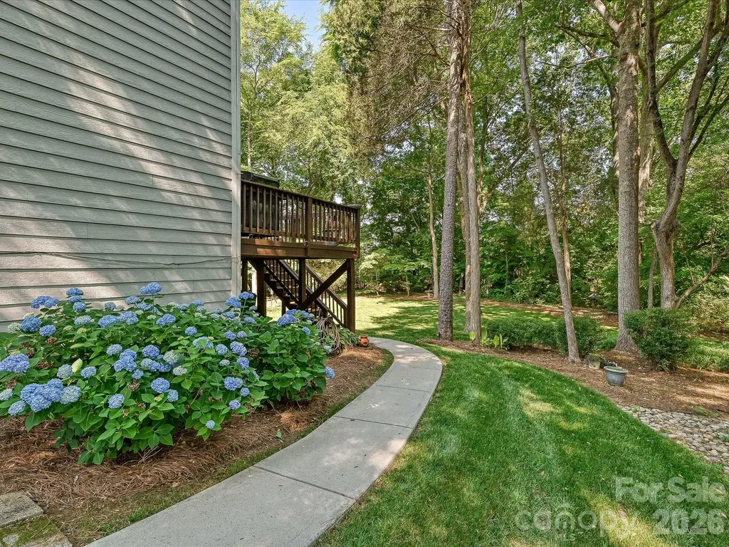 5710 Kinglet Lane Charlotte NC 28269
