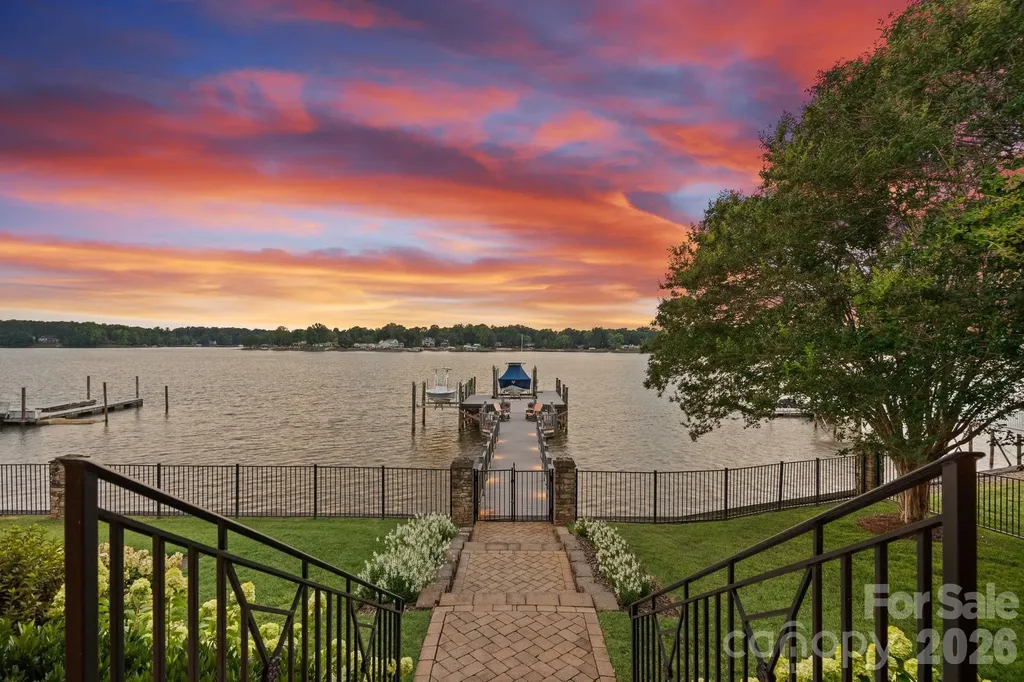 3423 Governors Island Drive Denver NC 28037